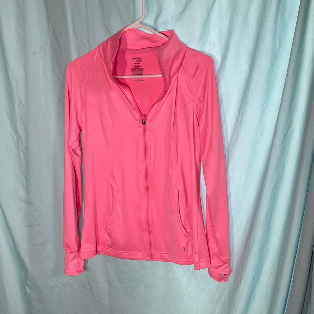 Size M pink athletic jacket zipper and pockets